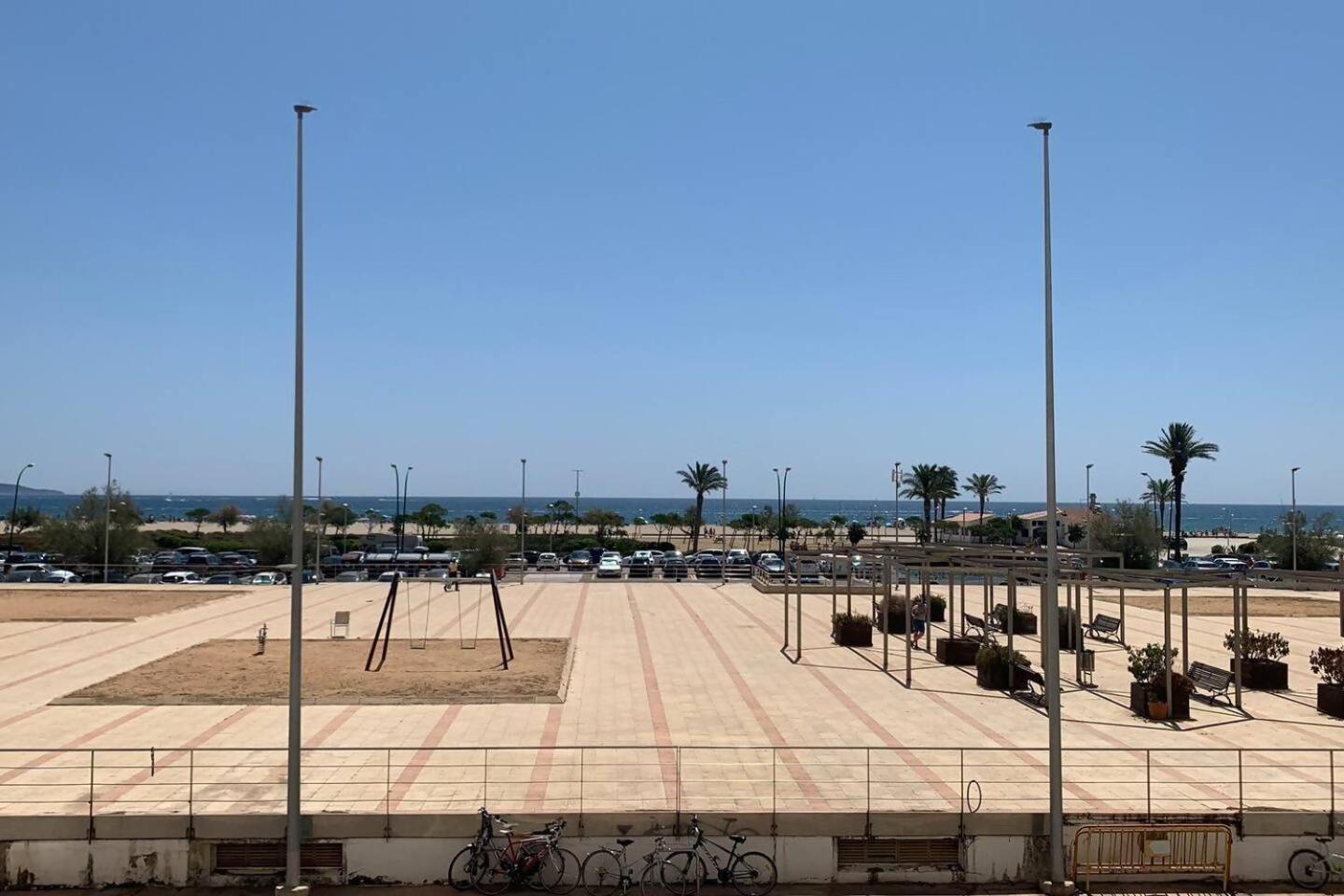 Awaydays Miami 1 Estudio Vista Mar Empuriabrava